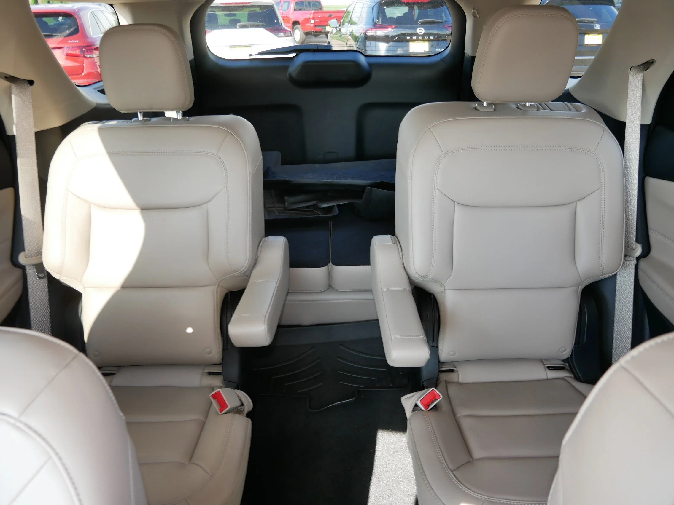 Used 2023 Carbonized Gray Metallic Ford XLT image 13