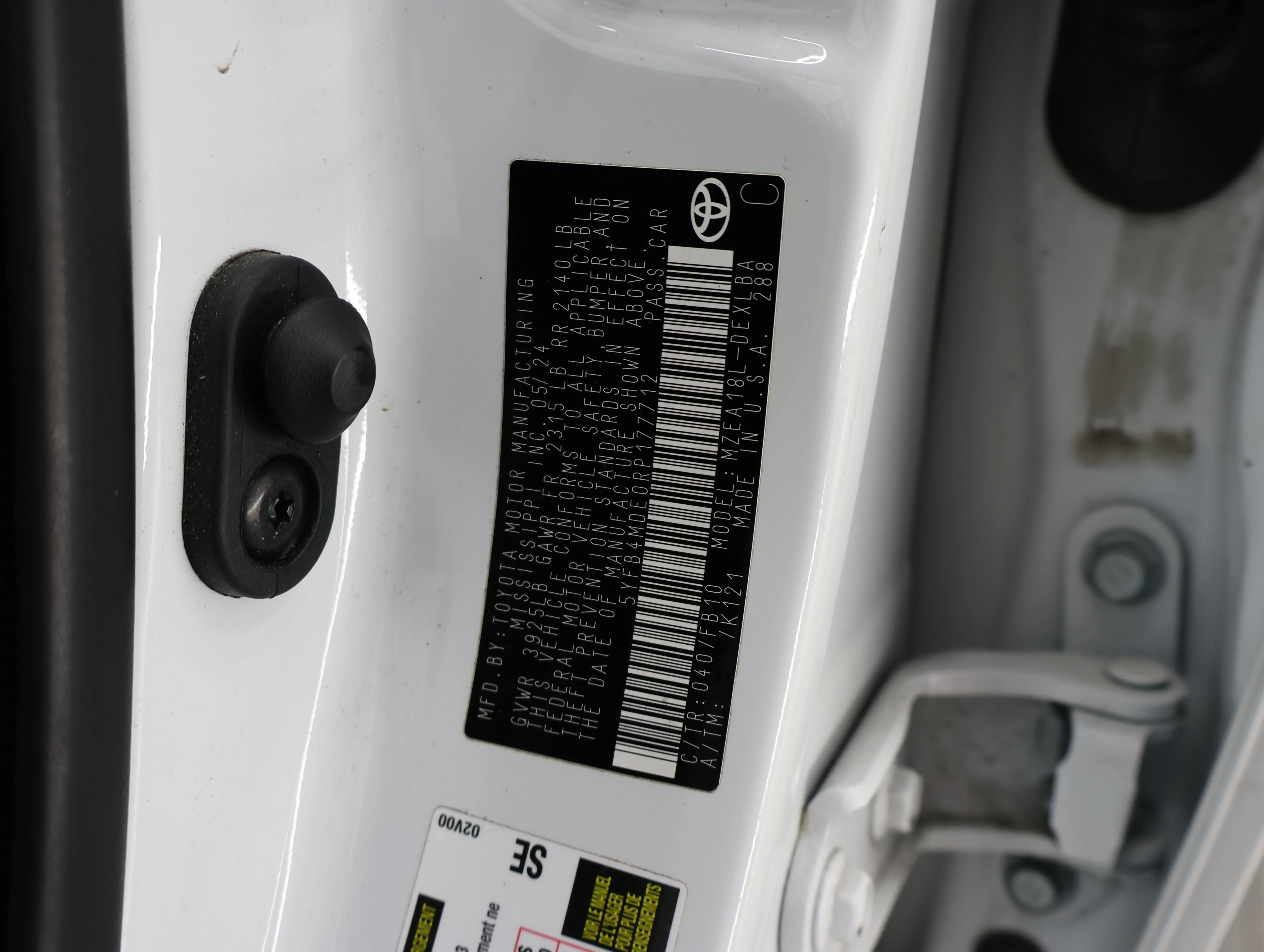 Used 2024 Ice Cap Toyota LE image 55