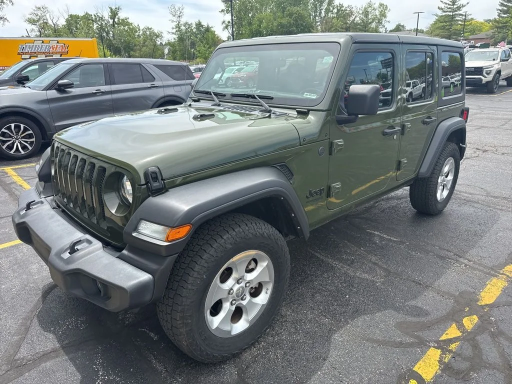 2022 Jeep Wrangler Sport S's photo