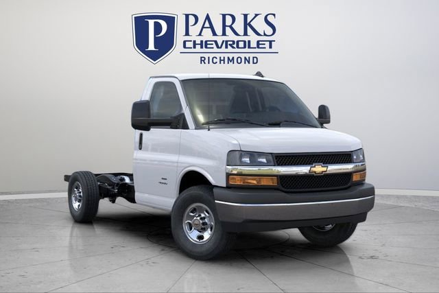 2025 Chevrolet Express 3500 139" WB's photo