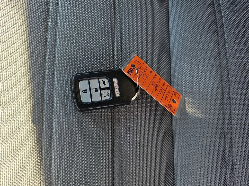 Used 2017  Honda EX image 34