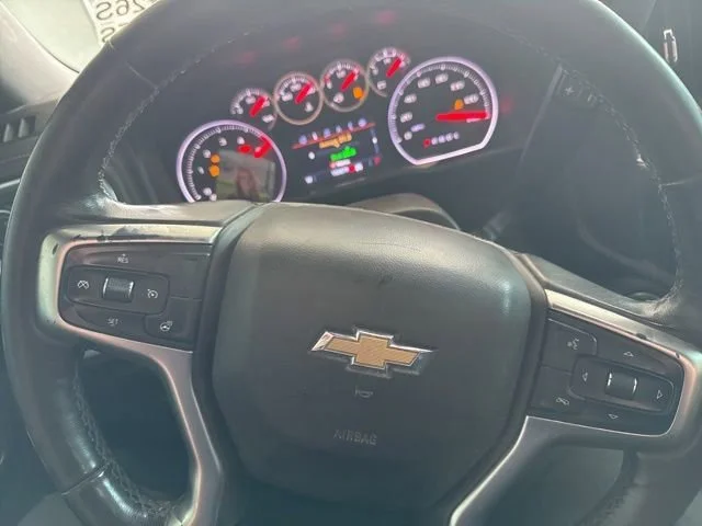 Used 2020 SUMMIT WHITE Chevrolet LT image 3