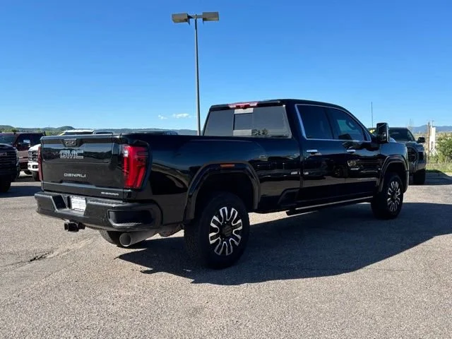 Certified Used 2025 Onyx Black GMC Denali Ultimate image 5