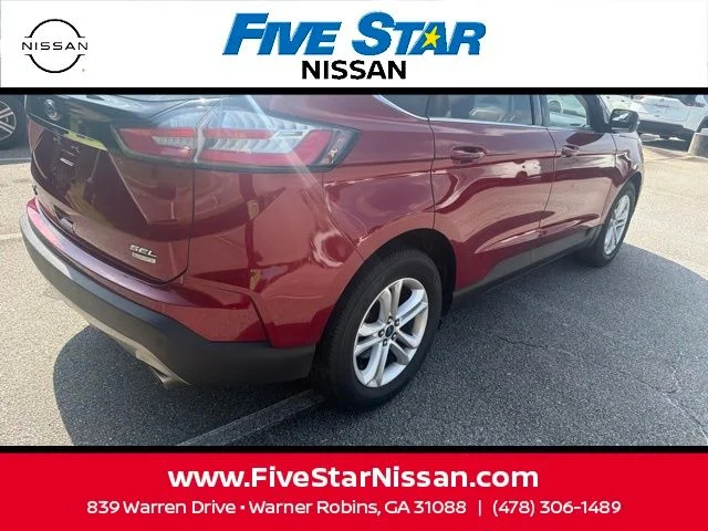 Used 2019 Red Ford SEL image 15