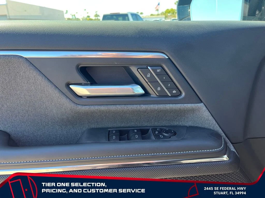 New 2026 Deep Ocean Metallic GMC Elevation Extended Range image 22