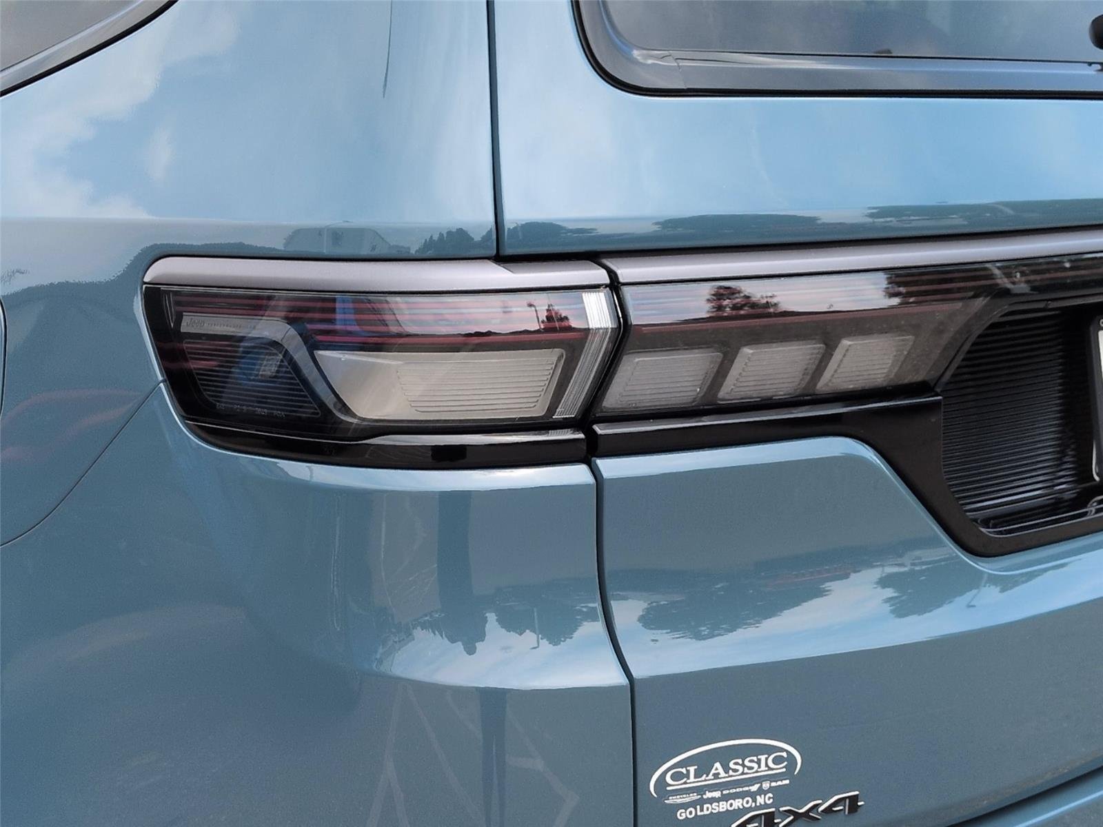 New 2026 Steel Blue Exterior Paint Jeep Limited Reserve image 12