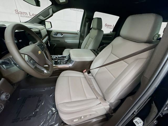 New 2026 Black Chevrolet LT image 23
