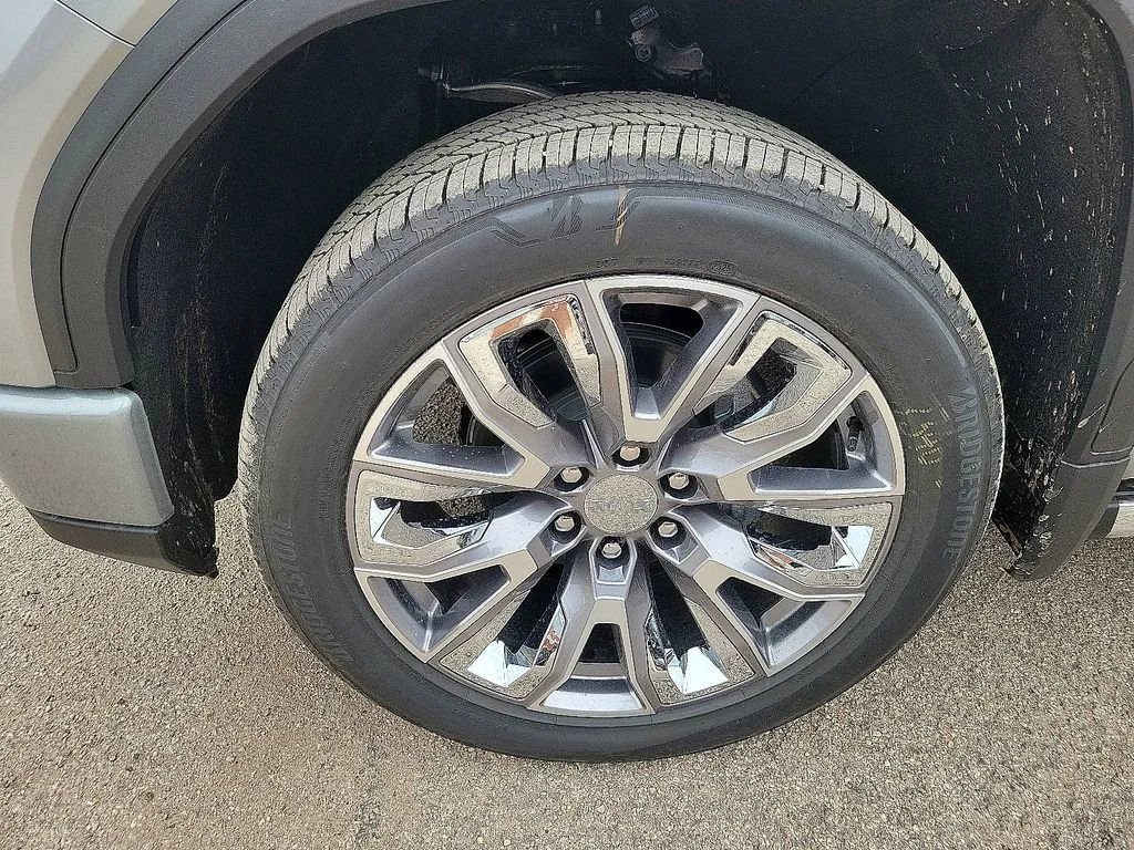 2026 GMC Sierra 1500 Denali - Photo 9