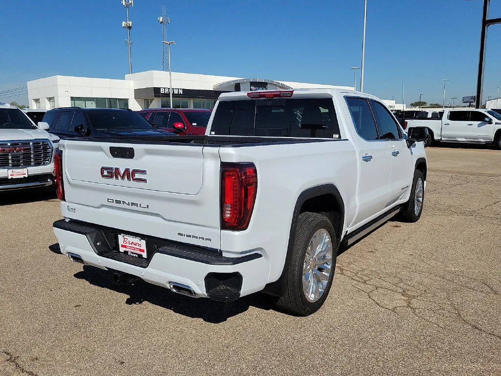 2026 GMC Sierra 1500 Denali - Photo 10