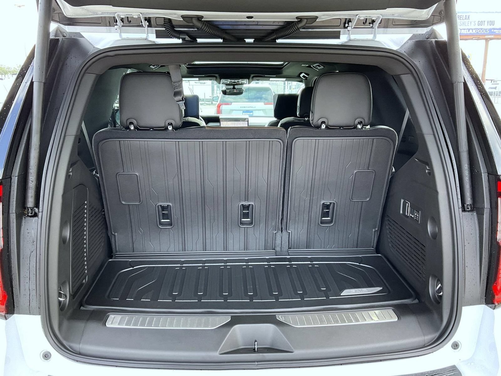 New 2026 Glacier White Tricoat GMC Denali Ultimate image 24