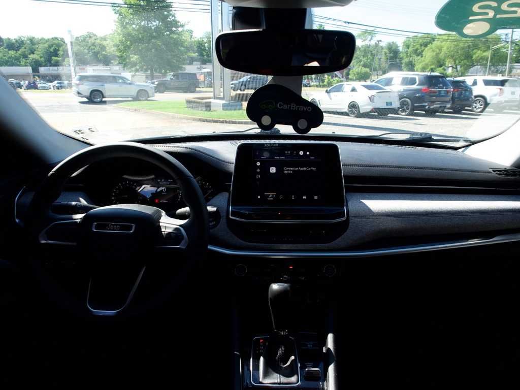 2022 Jeep Compass Latitude - Photo 22