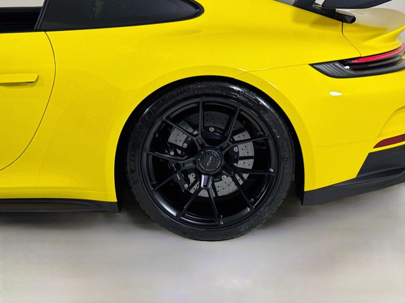 Used 2022 Racing Yellow Porsche GT3 | PCCB | PDLS+ | Matte Carbon Trim | Exclusive Design Taillights image 38