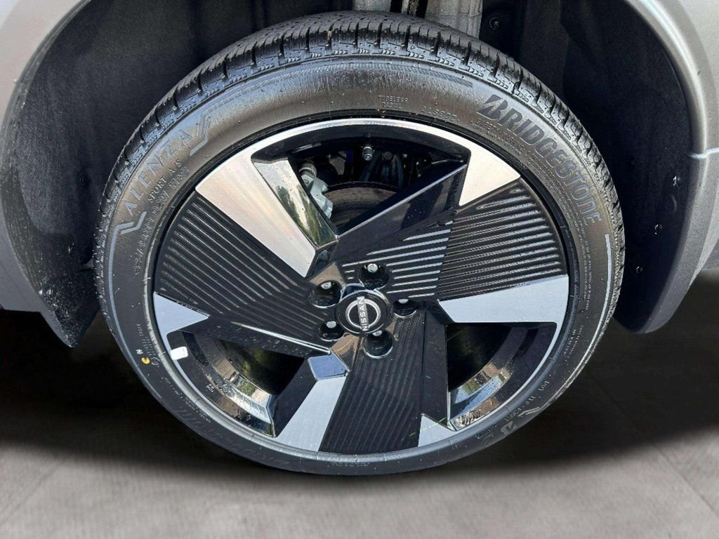 2025 Nissan Kicks SR AWD - Photo 9