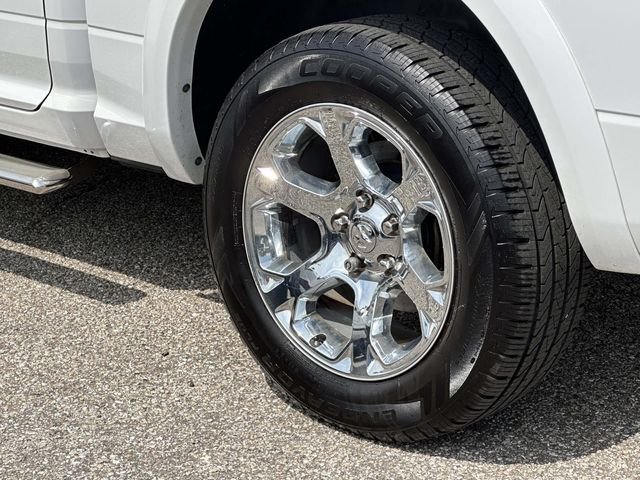 Used 2015 White Ram Laramie image 11