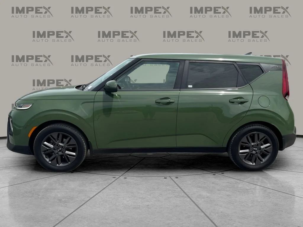 Used 2020 Green Kia EX image 2