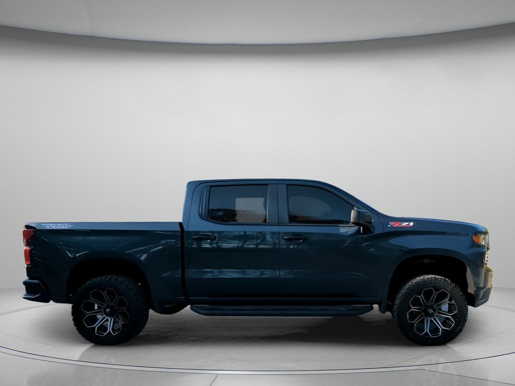 Certified Used 2019 Shadow Gray Metallic Chevrolet Custom Trail Boss Crew Cab Pickup image 32