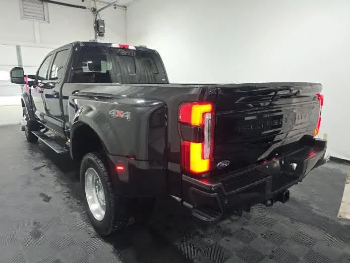 Used 2026  Ford XL image 3