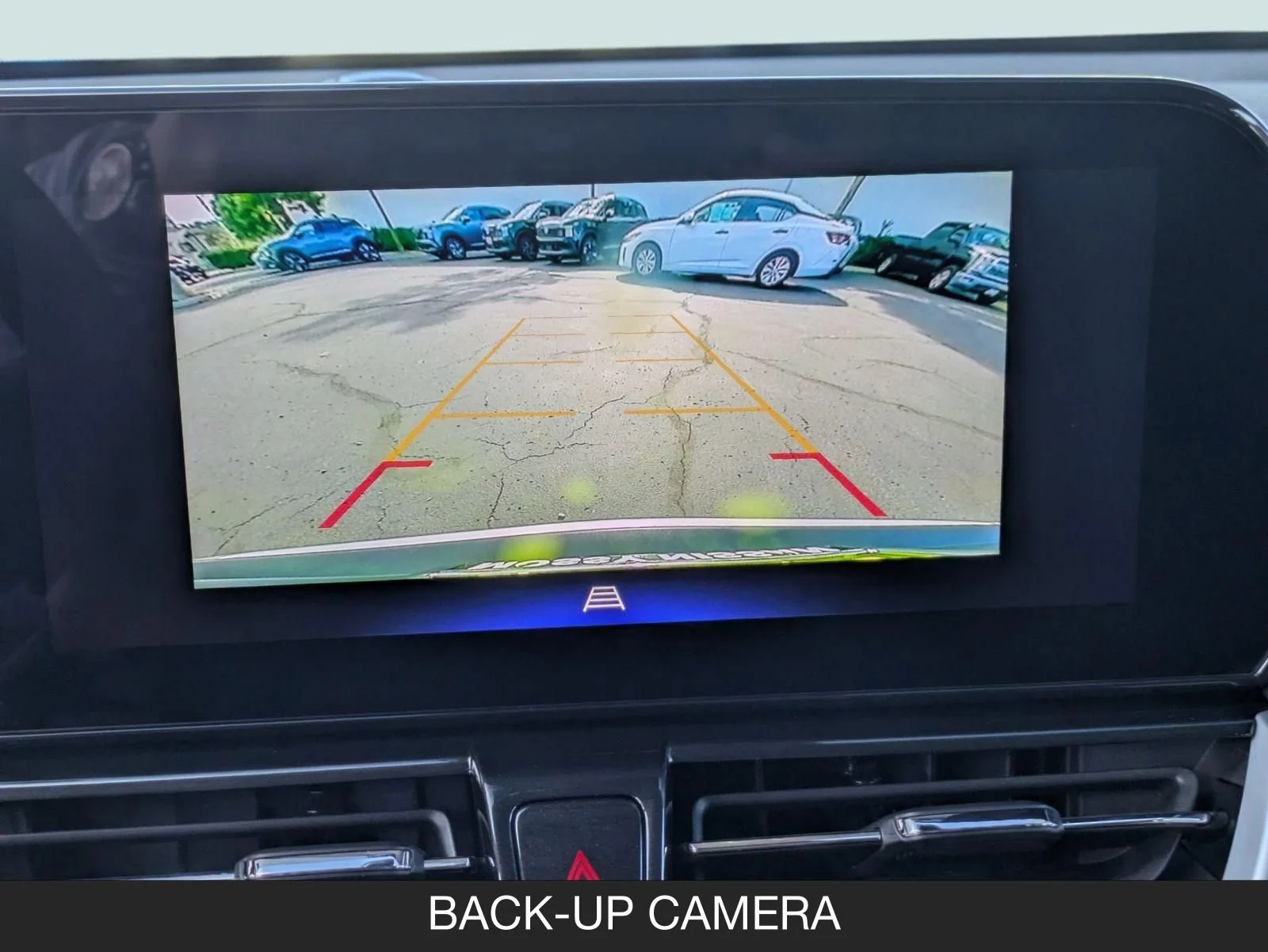 Used 2025 Summit White Chevrolet LT image 18