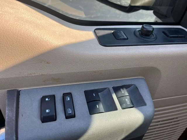 Used 2016 Brown Ford Lariat image 18