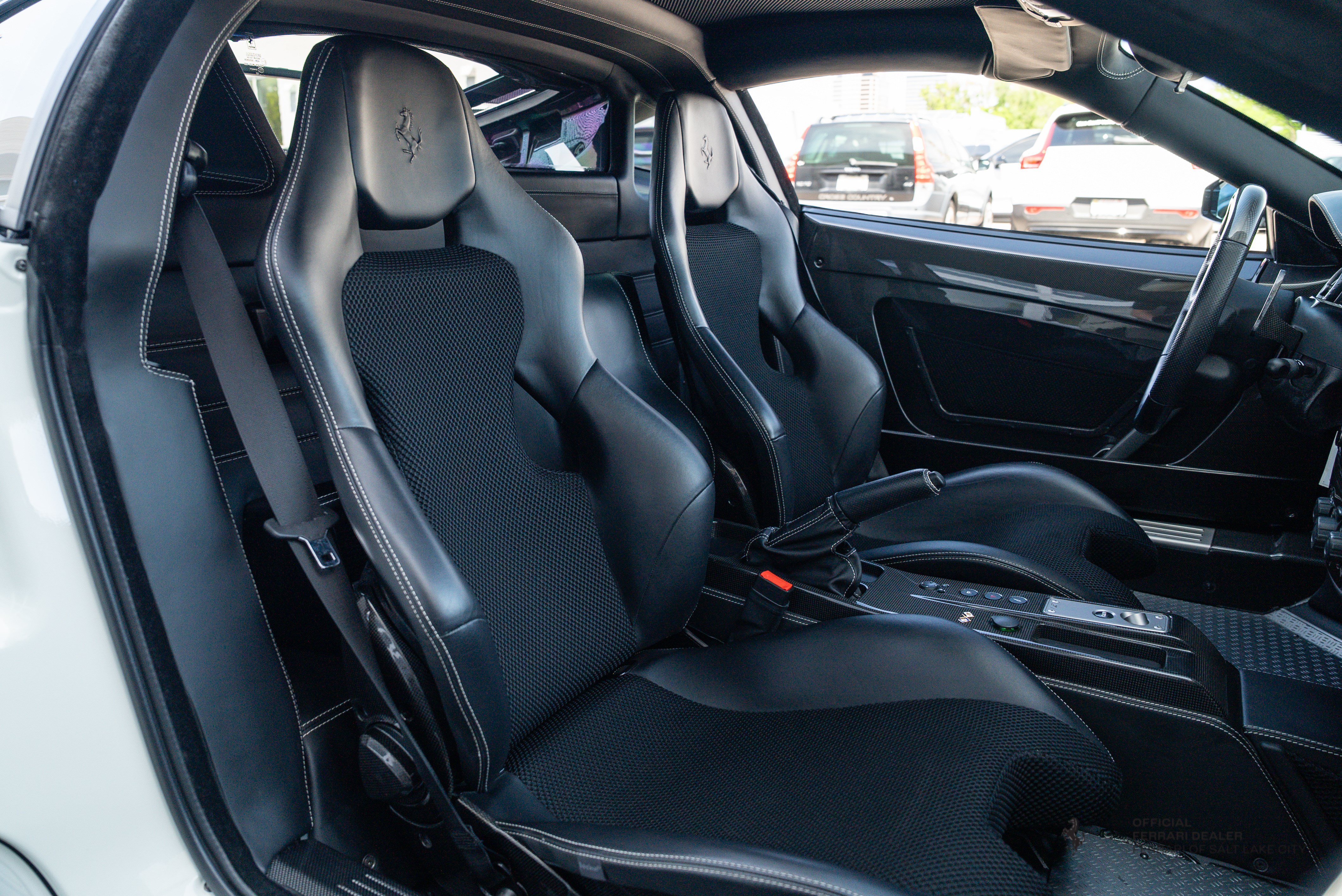 Used 2009 Bianco Avus Ferrari  image 24