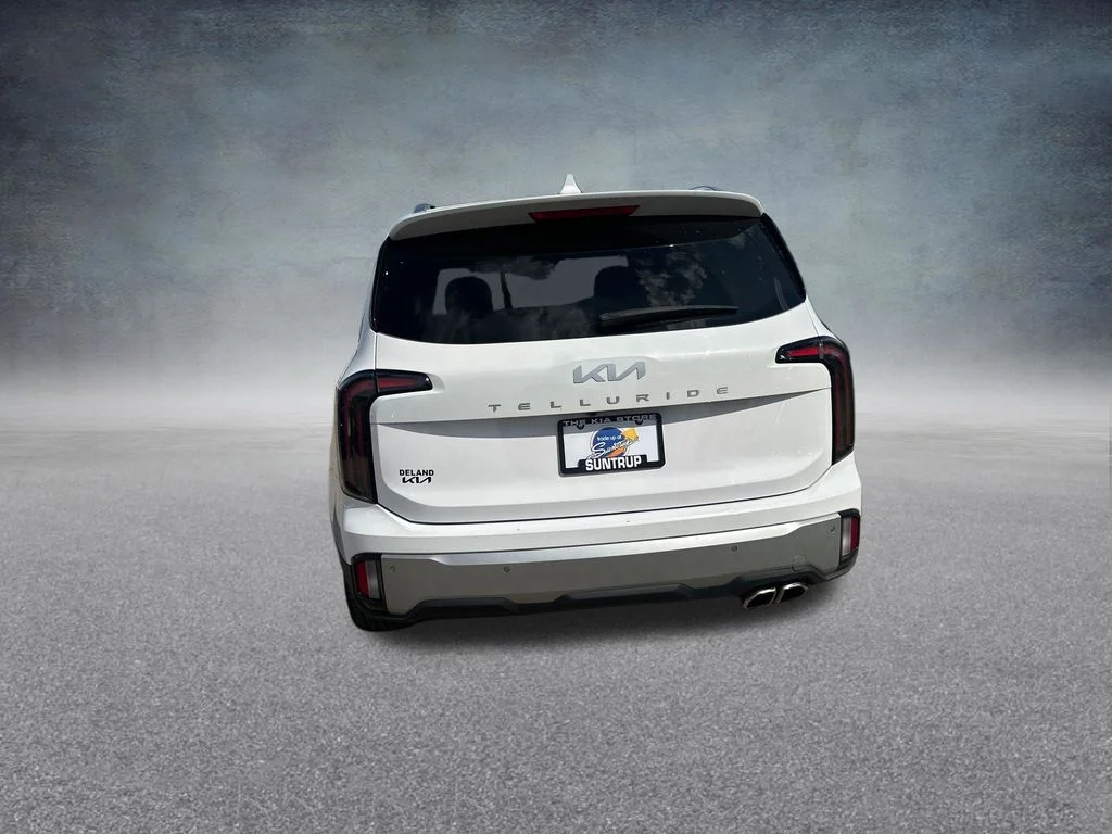 Used 2024 White Kia EX image 39
