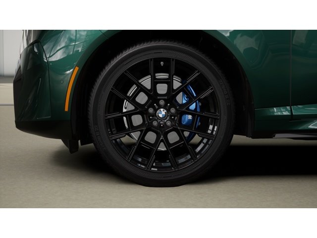 New 2027 Vancouver Green Metallic BMW 40 xDrive image 7