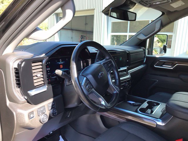 Used 2025 Black Chevrolet LT image 16