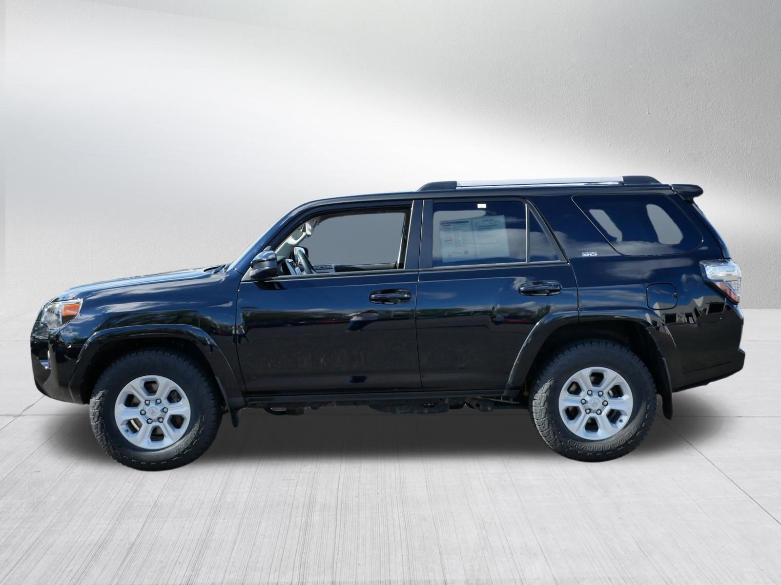 Used 2023 Midnight Black Metallic Toyota SR5 image 4