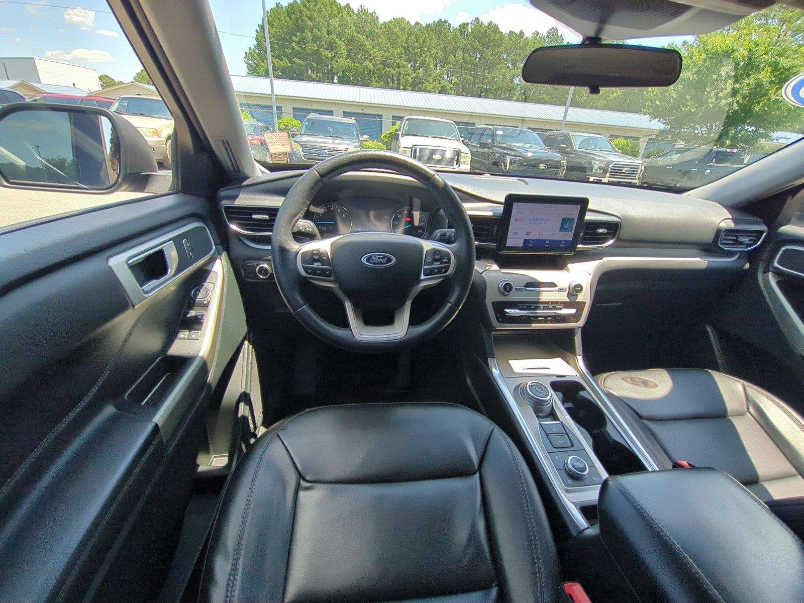 Used 2023 Iconic Silver FORD XLT image 33