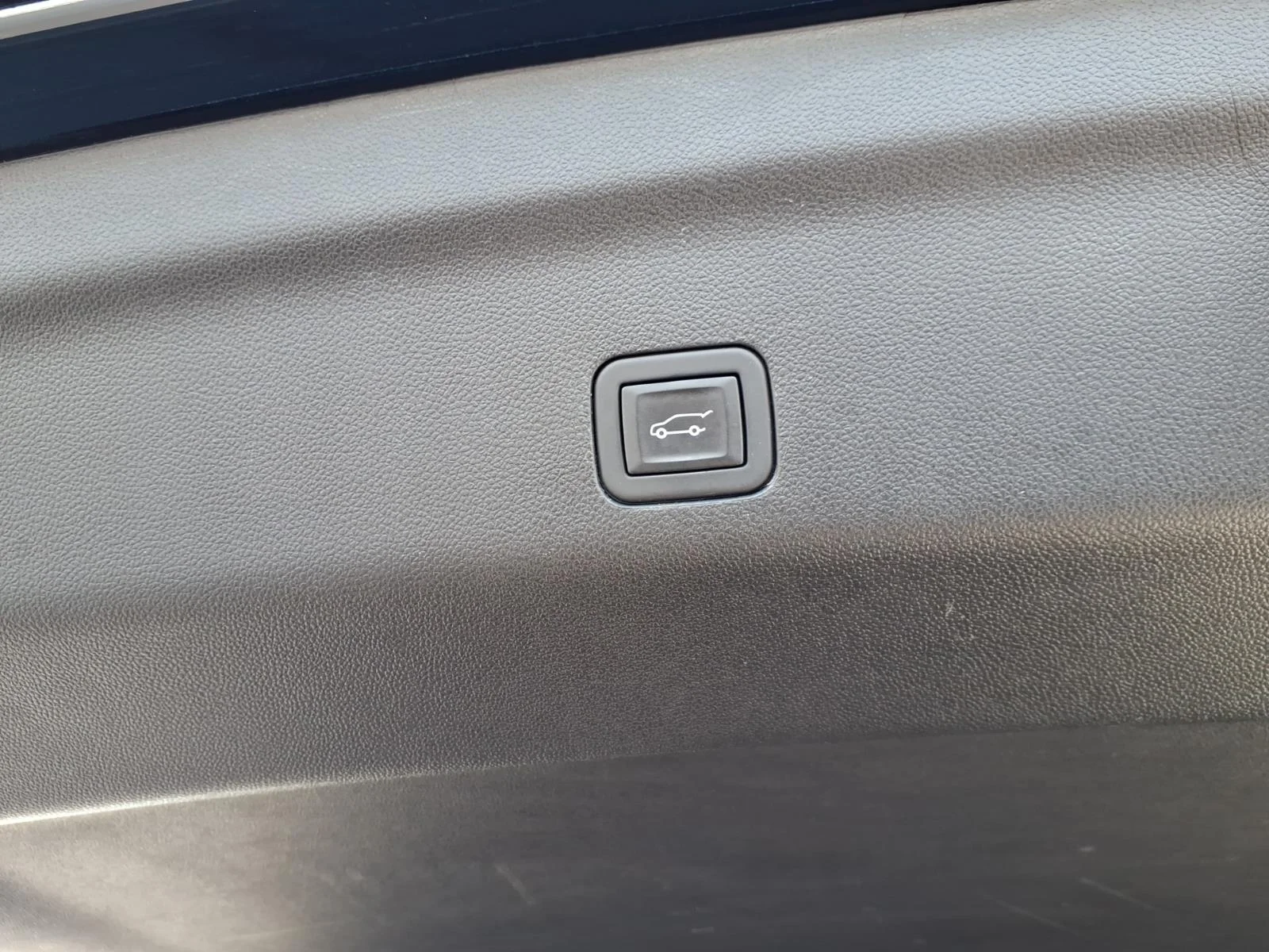 Used 2024 Black Gba Chevrolet High Country image 6