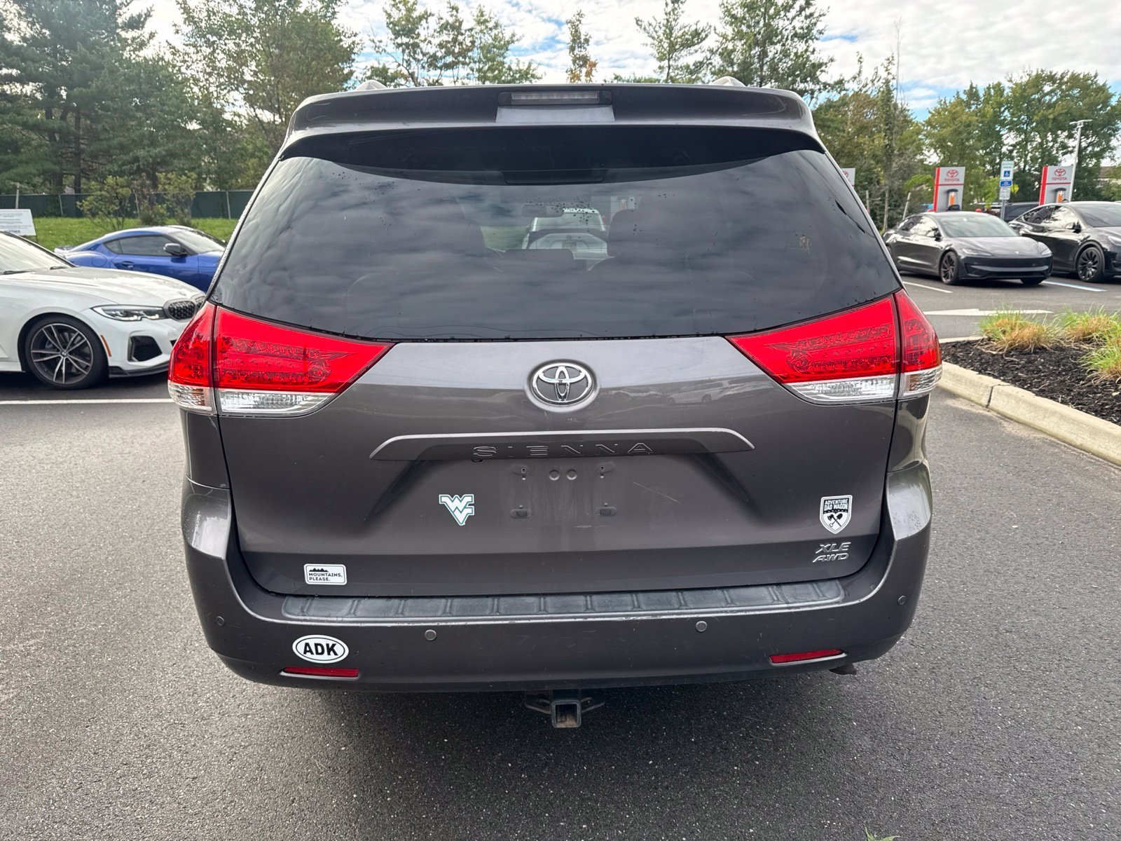 Used 2014 Gray Toyota XLE image 7