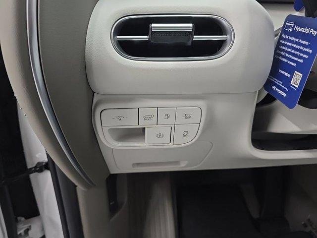 New 2026 White Hyundai SEL Premium 8P image 13