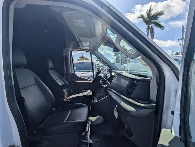 New 2026 Oxford White Ford Cargo Van image 22