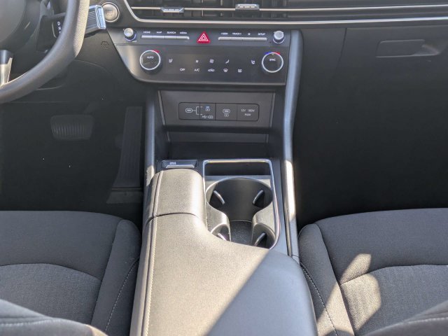 Used 2025 Blue Hyundai SEL image 18