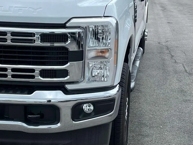 New 2026 Oxford White Ford F-350® XLT image 9