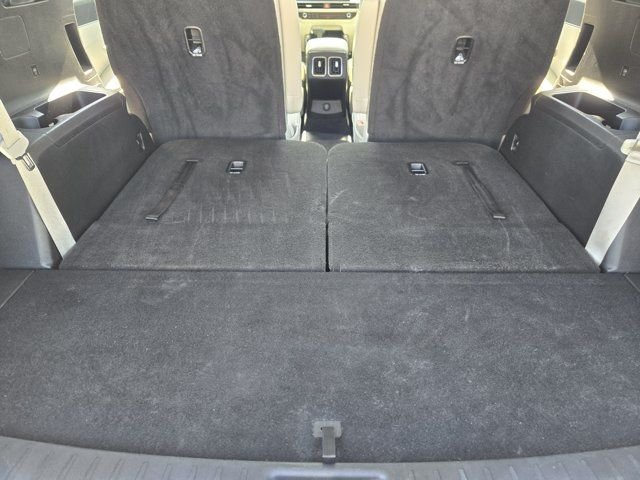 Used 2025 White Pearl Kia EX image 32