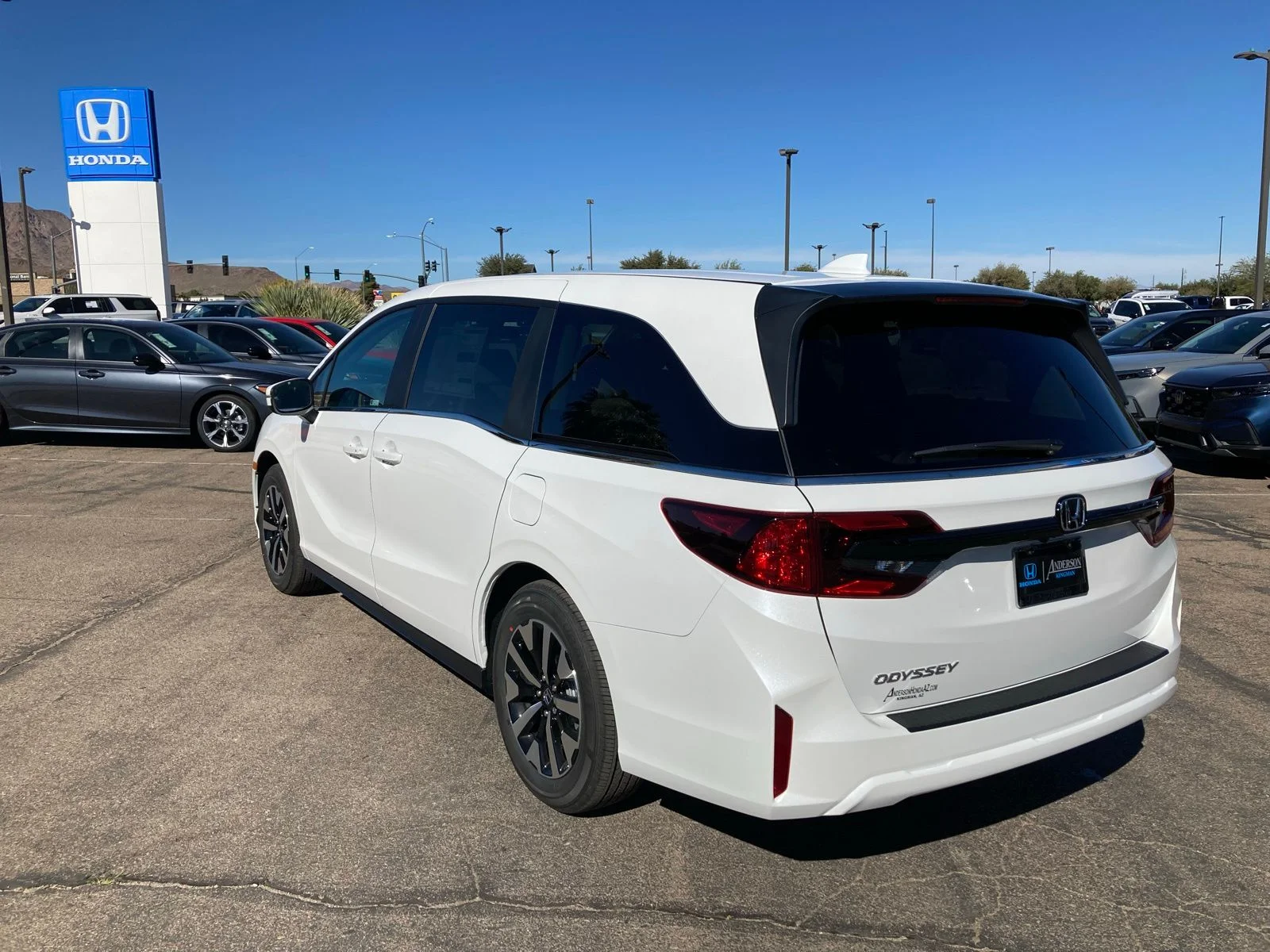 2026 Honda Odyssey EX-L - Photo 9