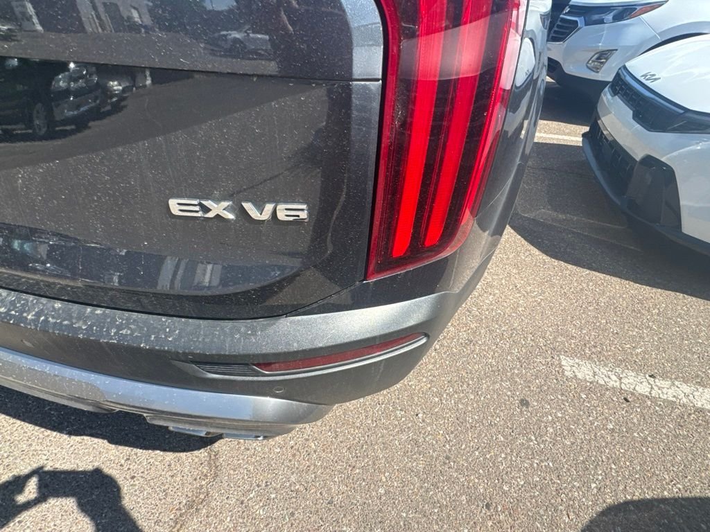 Used 2020 Gray Kia EX image 16