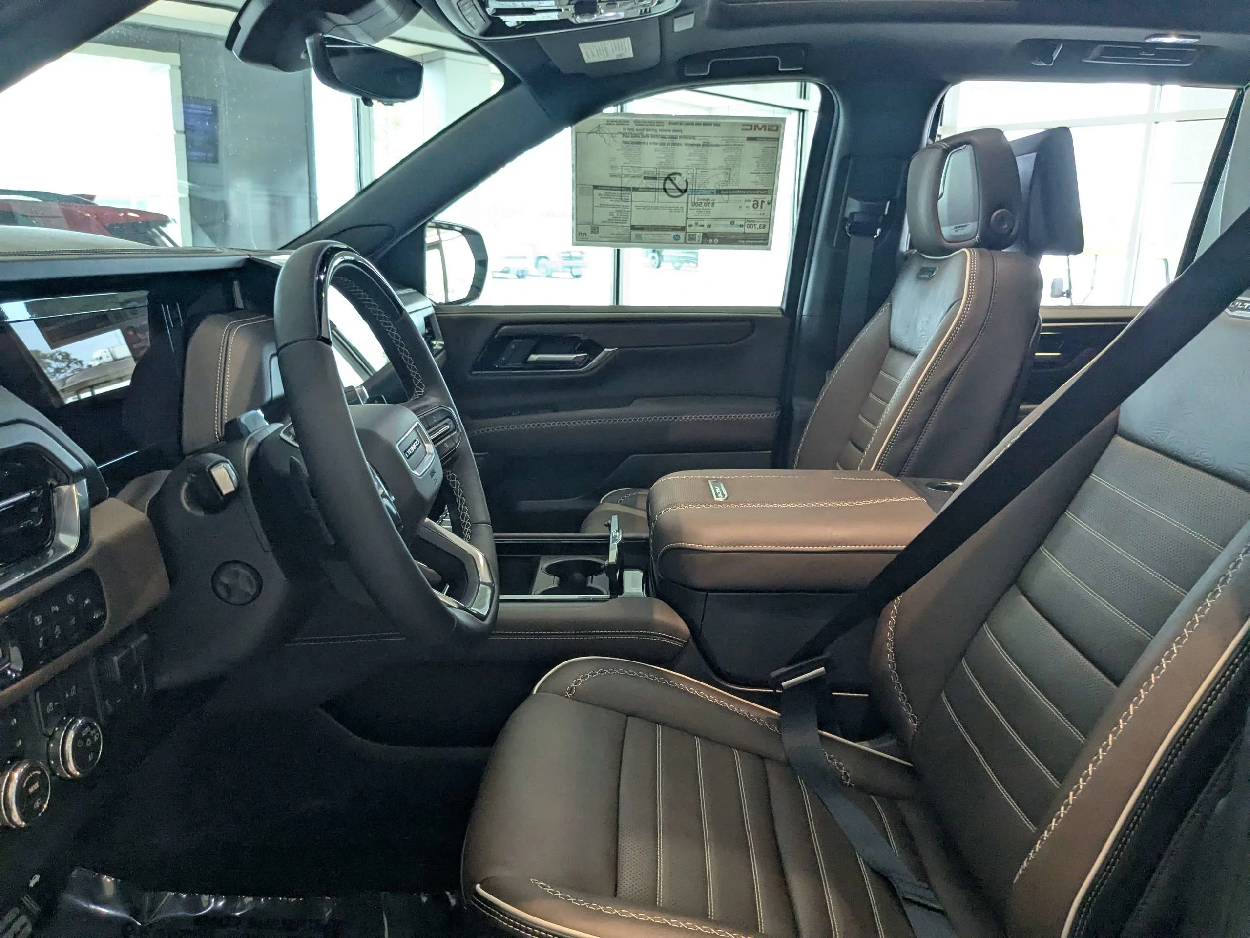2027 GMC Yukon Denali Ultimate - Photo 21