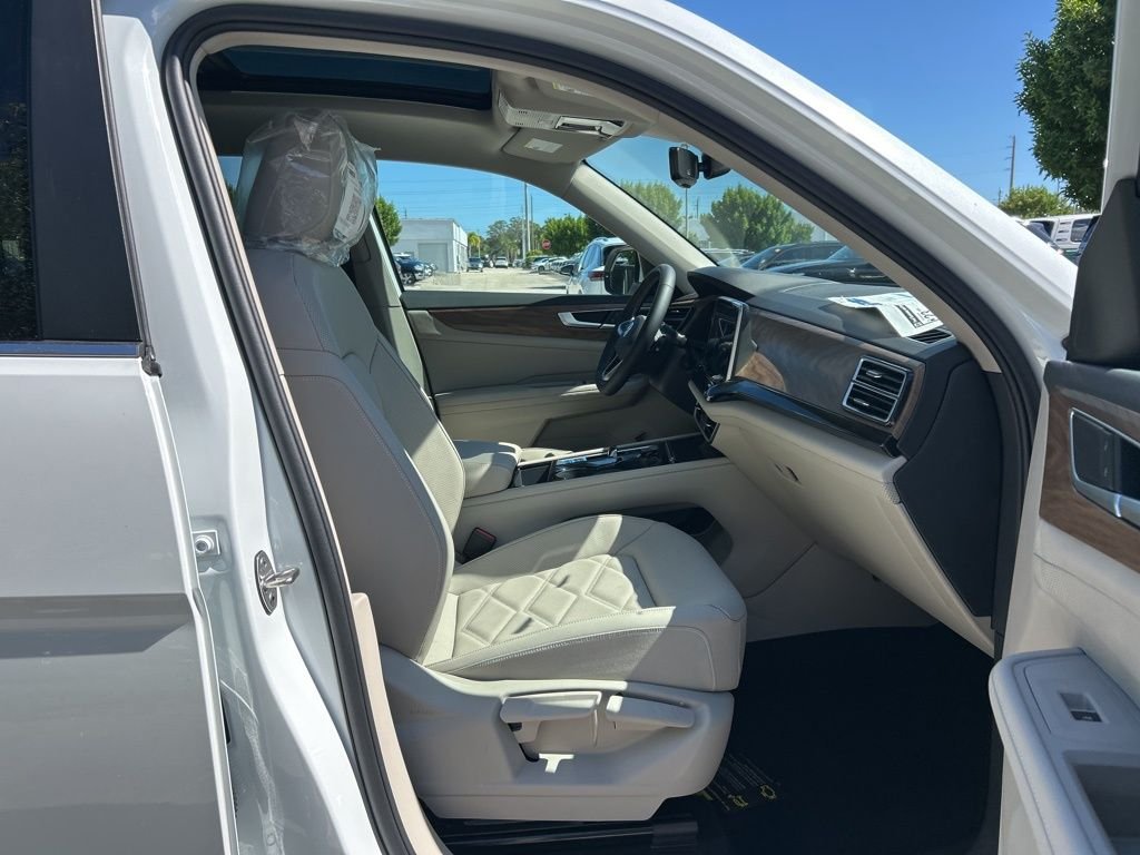 2026 Volkswagen Atlas SE w/Tech - Photo 37