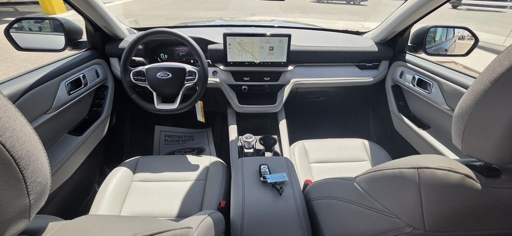 New 2026 Carbonized Gray Metallic Ford Active image 25