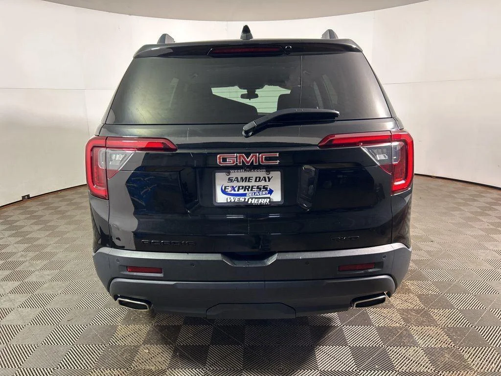 Used 2023 Ebony Twilight Metallic GMC SLE image 7