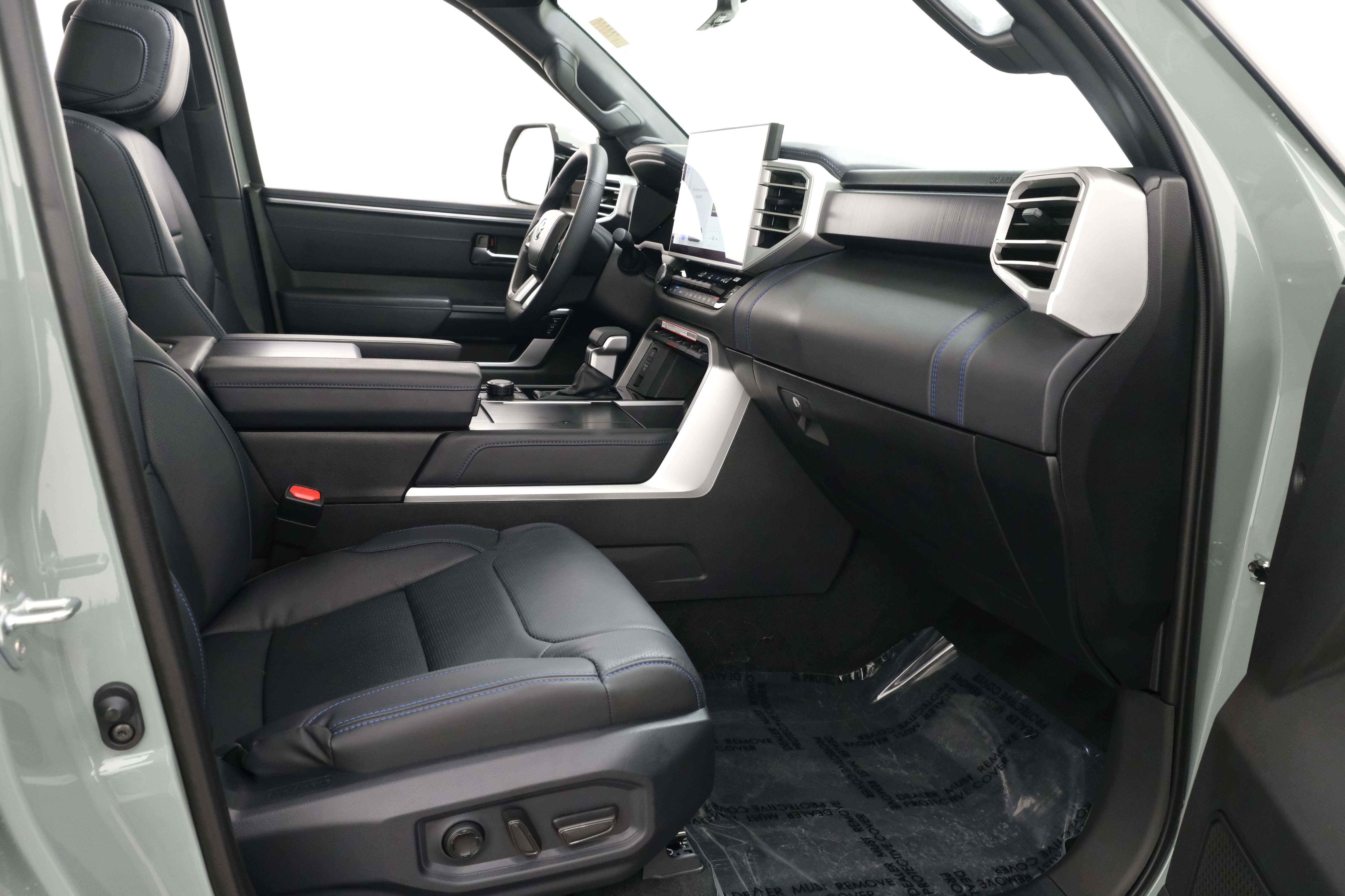 2025 Toyota Tundra Platinum - Photo 45