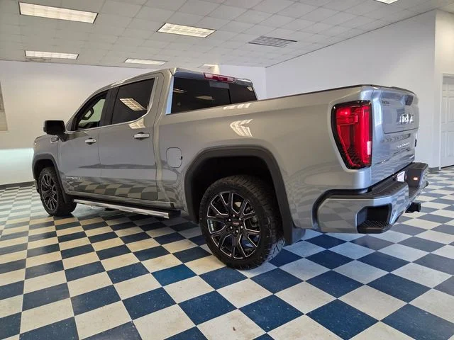 Used 2025 Silver GMC Denali image 5