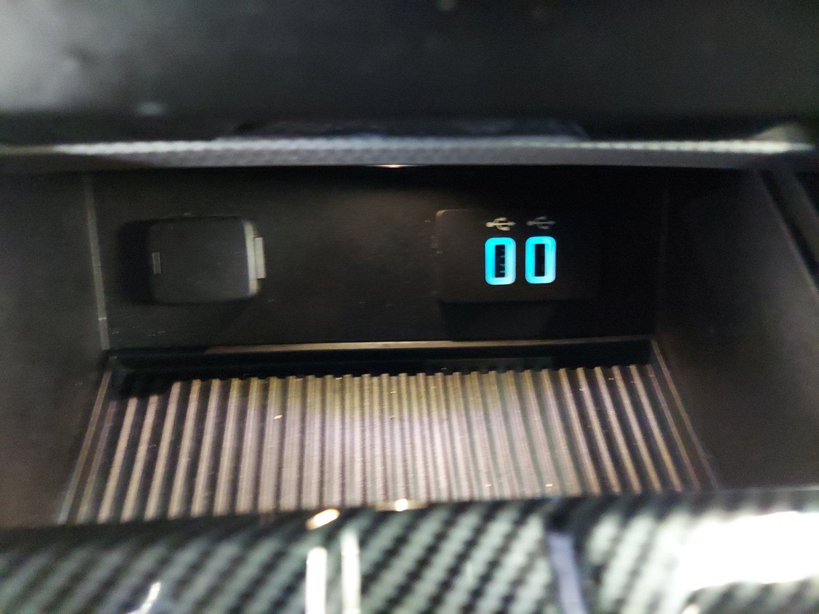 Used 2015 Tuxedo Black Metallic Ford XLT image 20
