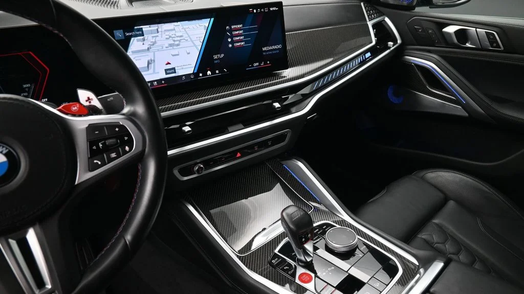 Used 2024 Green BMW Base image 8