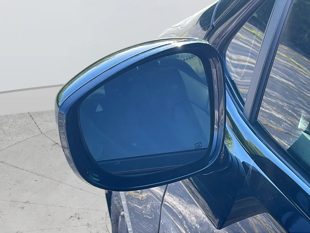 Used 2020 Black Chrysler Touring L image 38