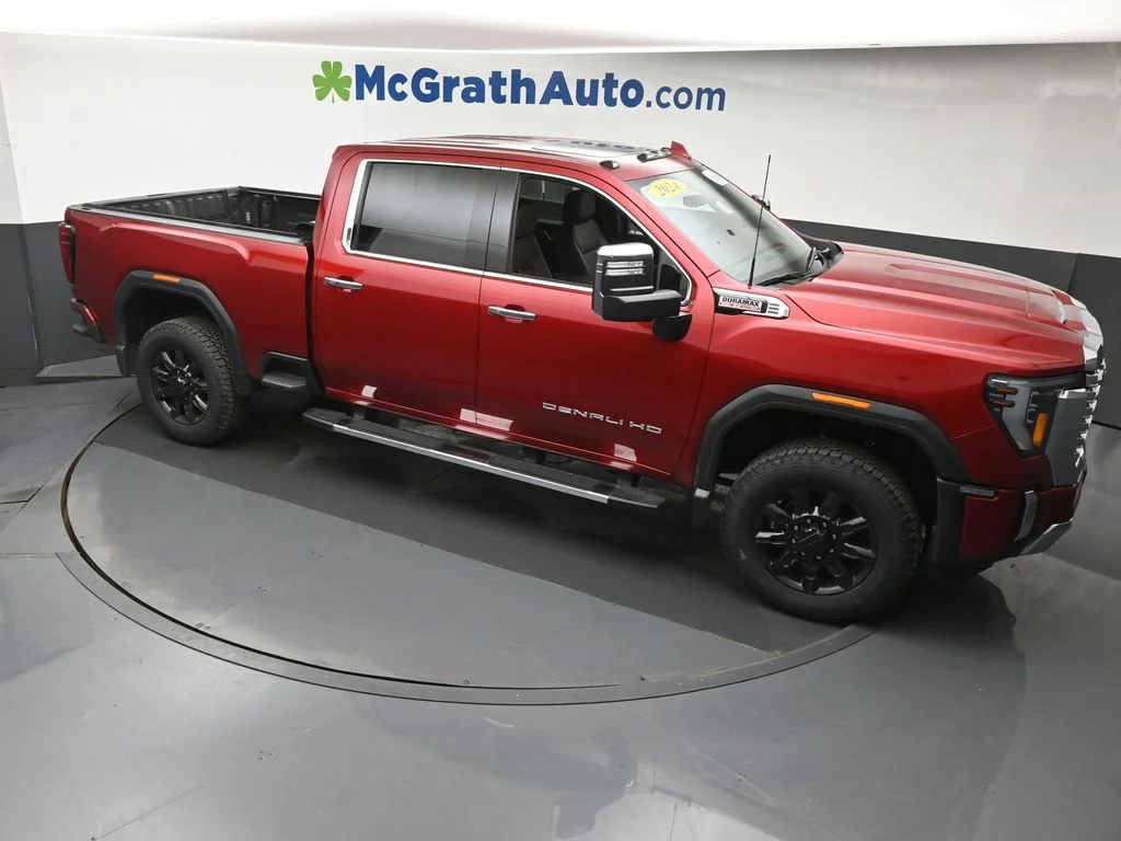 Used 2024 Red GMC Denali image 3