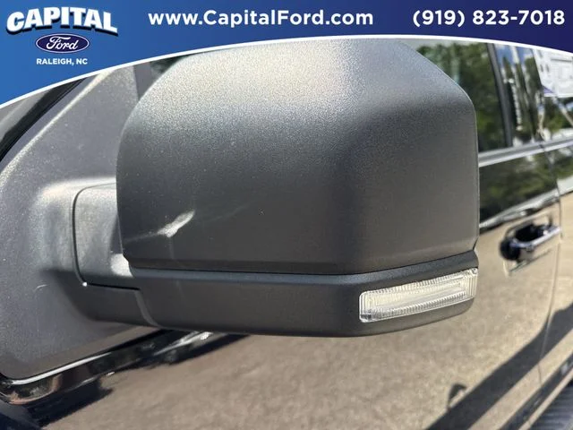 Used 2020 Black Ford XLT image 12