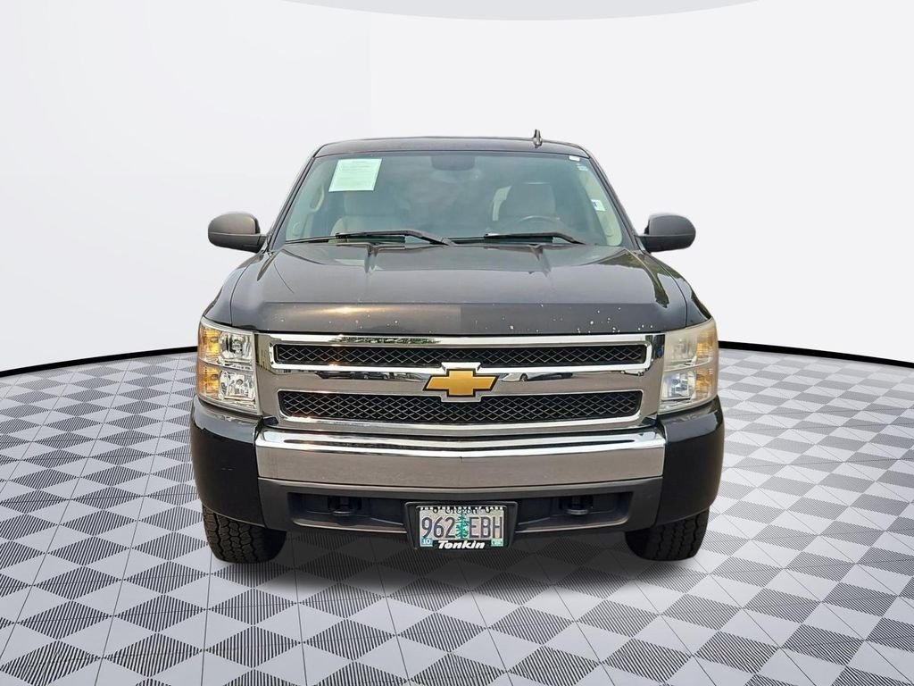 Used 2008 Black Chevrolet LT image 9